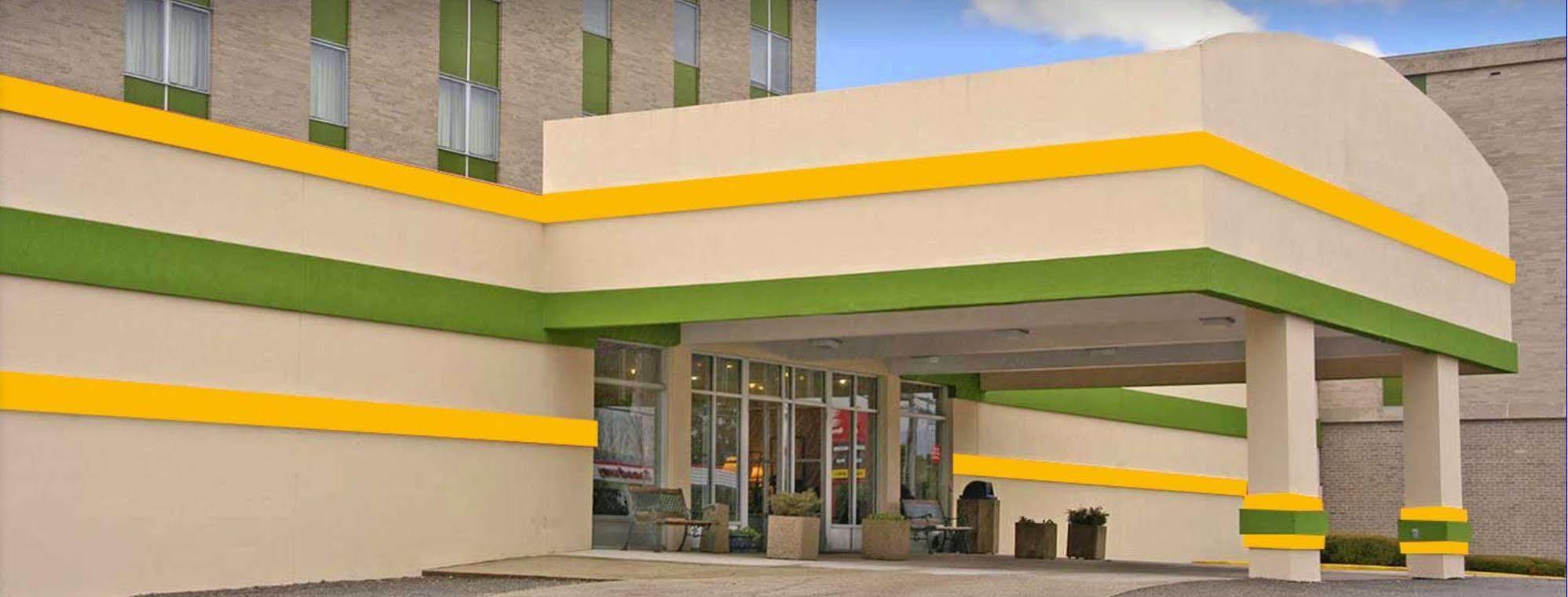 Elkins Inn And Suites Exteriör bild